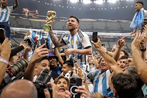 حفلات "أسادو" وحظر الدجاج.. طقوس غريبة تقود حلم الأرجنتين لكأس العالم (صور)